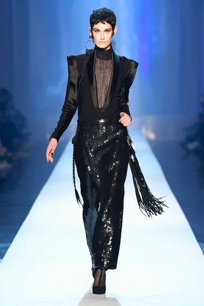 Look 59